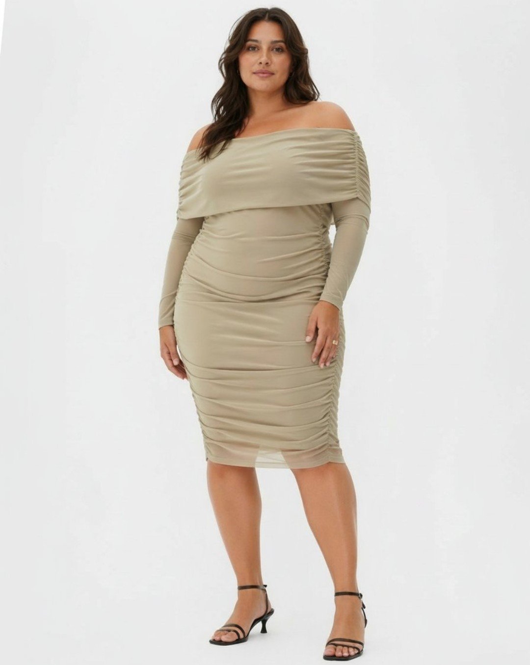 Robe mi-longue bardot ruchée - Beige / Nude - Taille XL 