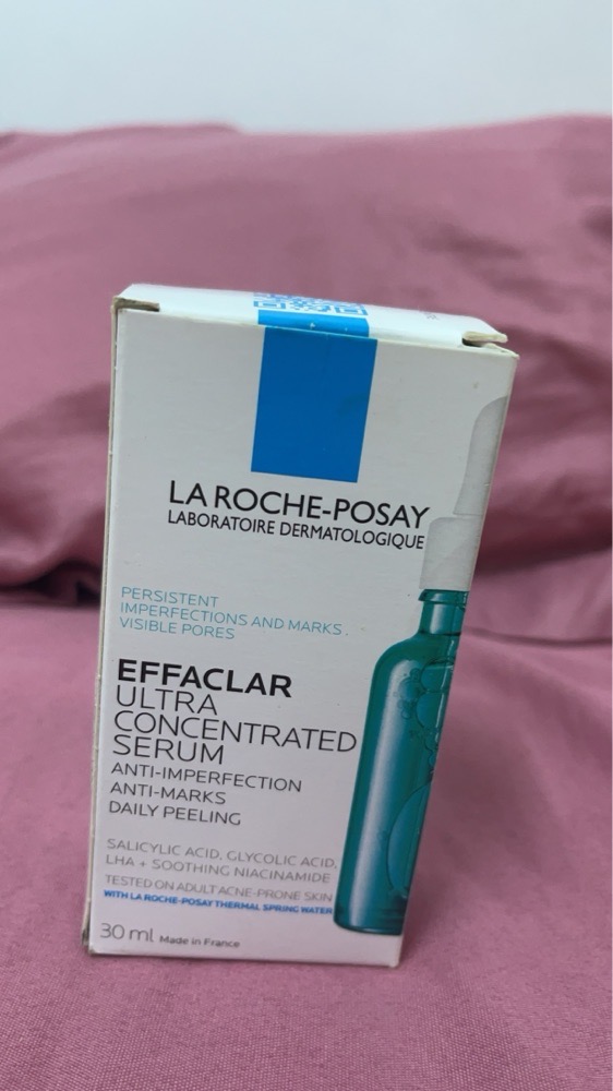 Serum effaclar la roche posay avec cadeau serum B5