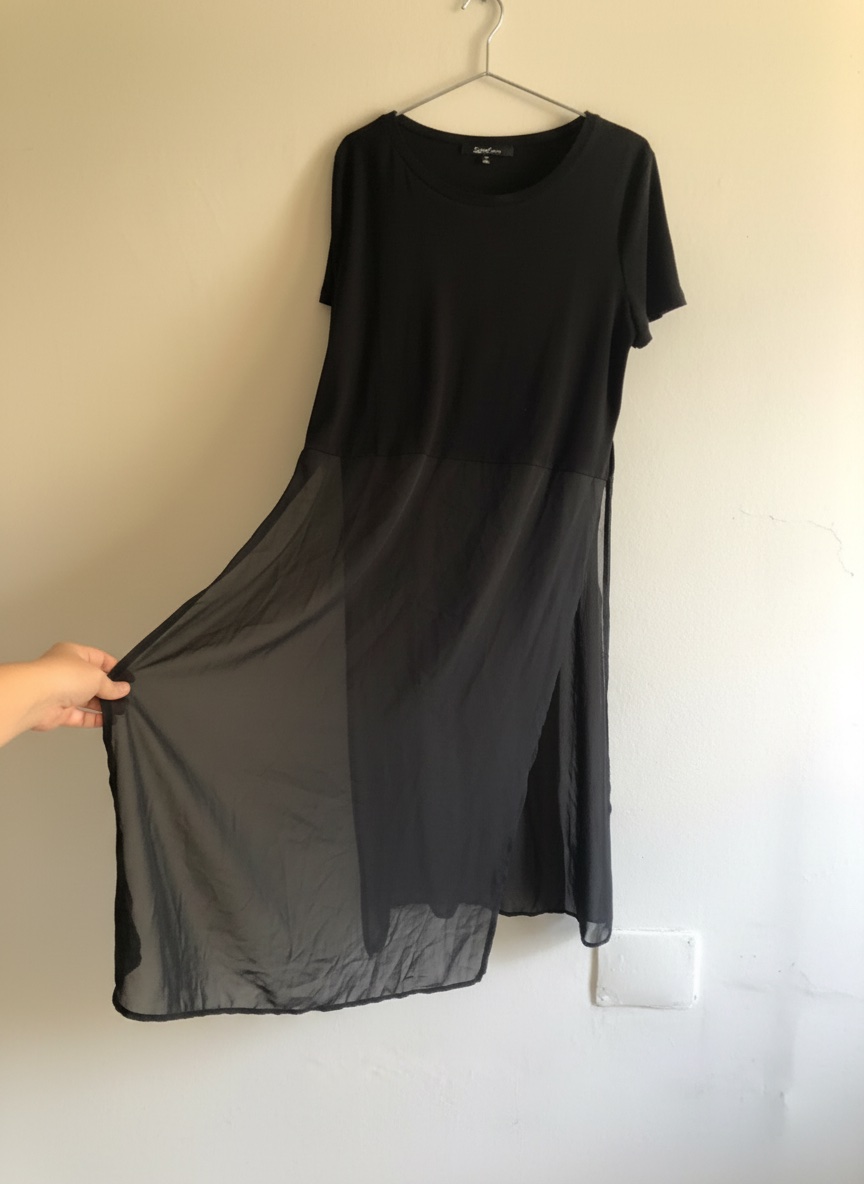 Tshirt style robe mahloul w transparent al ajneb 