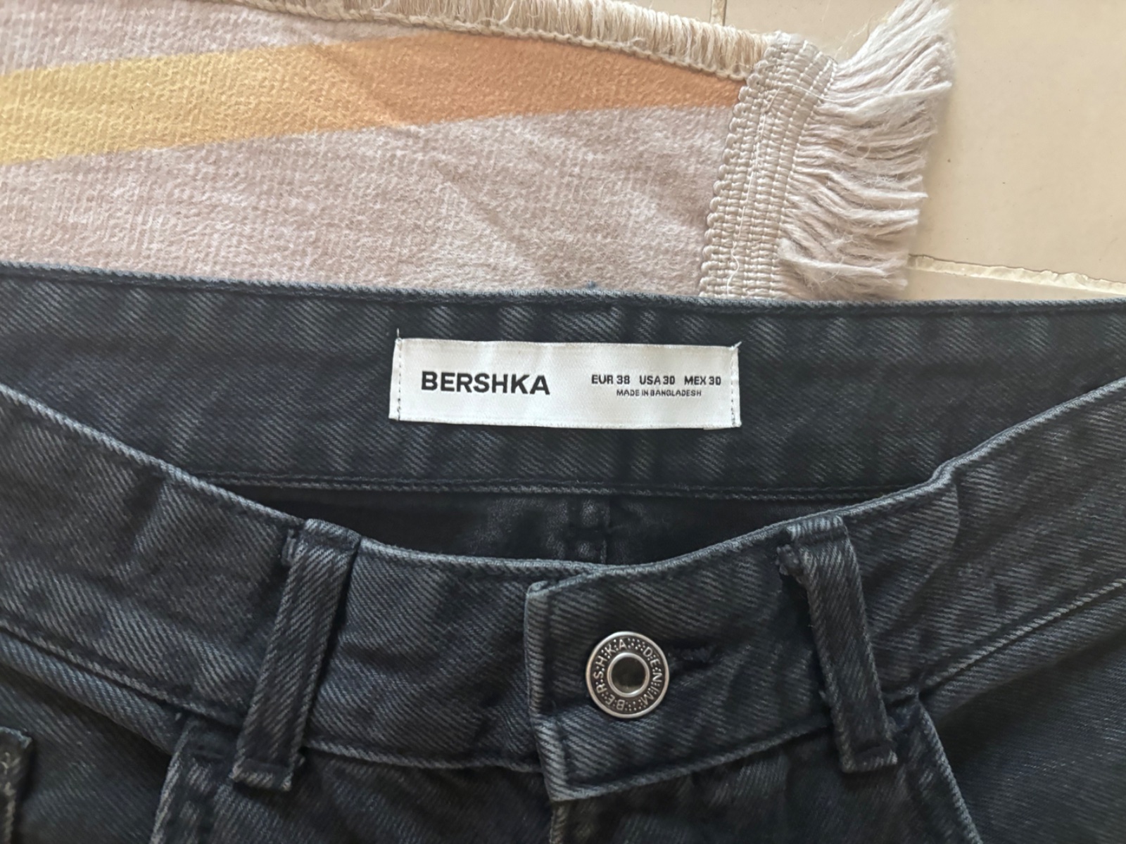 Pontalon jean bershka coupe loose baggy