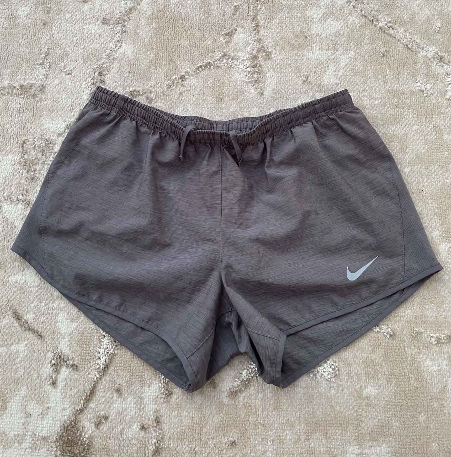 RUNNING SHORT 🤍🏃‍♀️