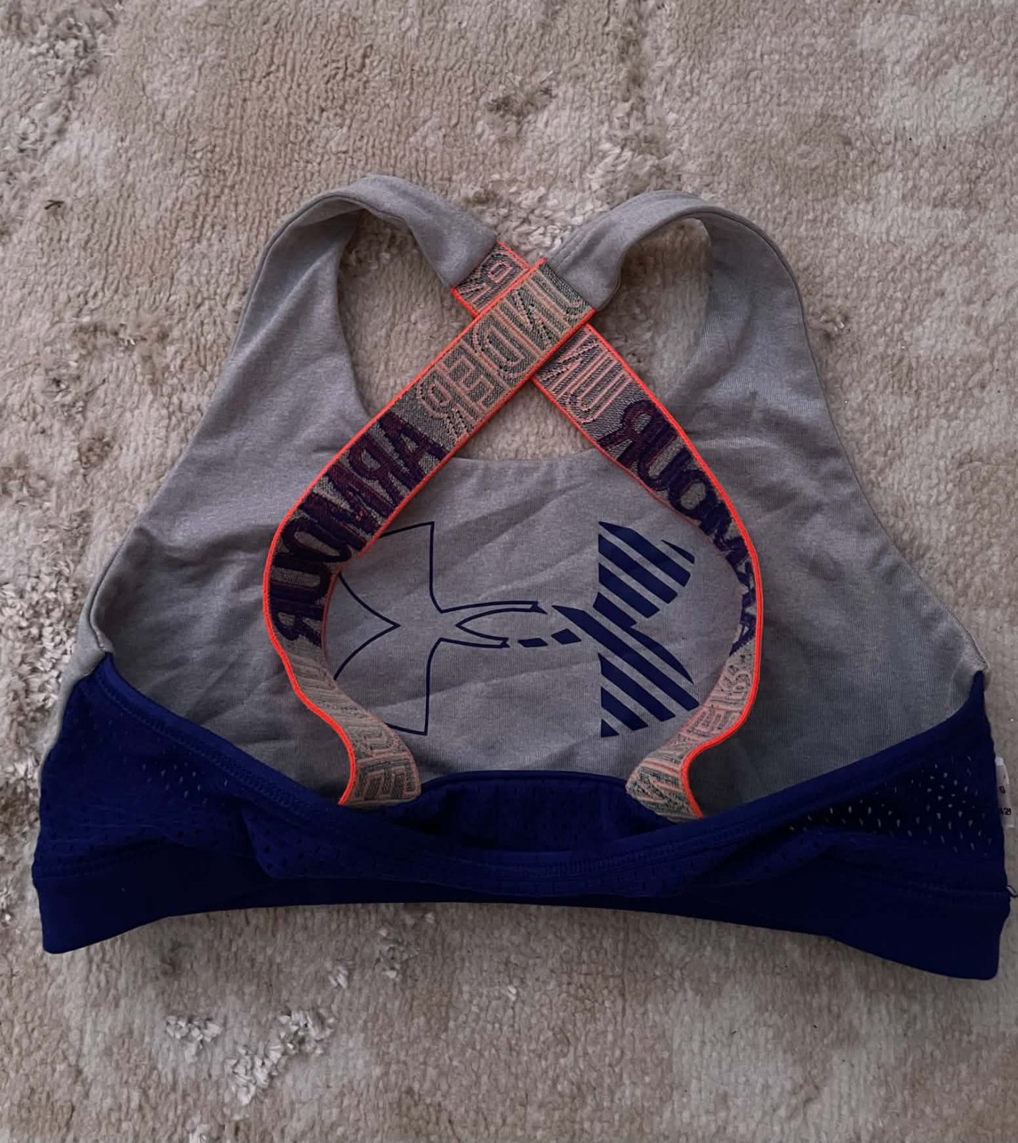BRASSIÈRE DE SPORT UNDER ARMOUR – GRIS/MARINE