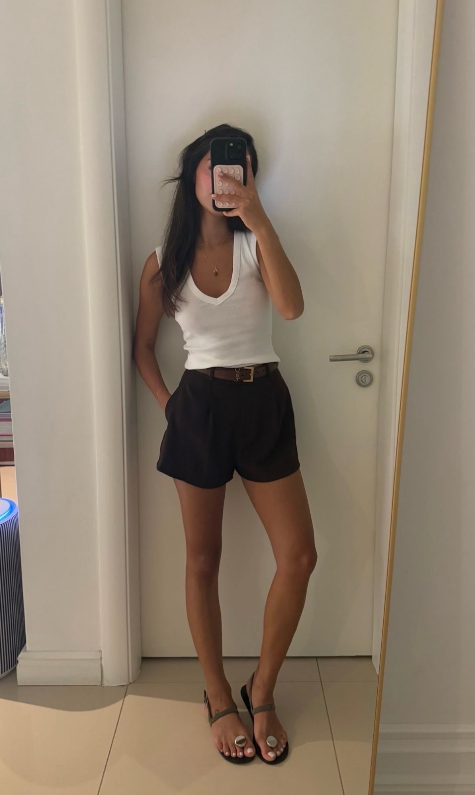 Short noir