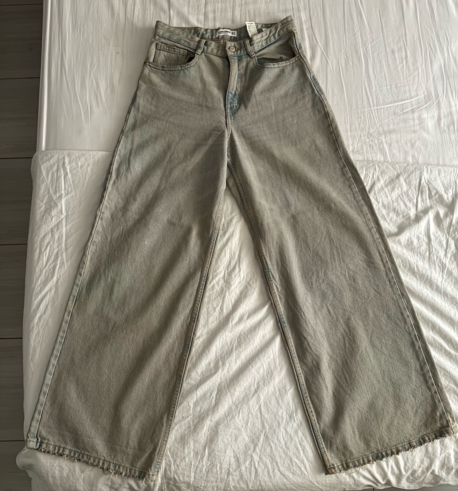Jeans pull and bear
