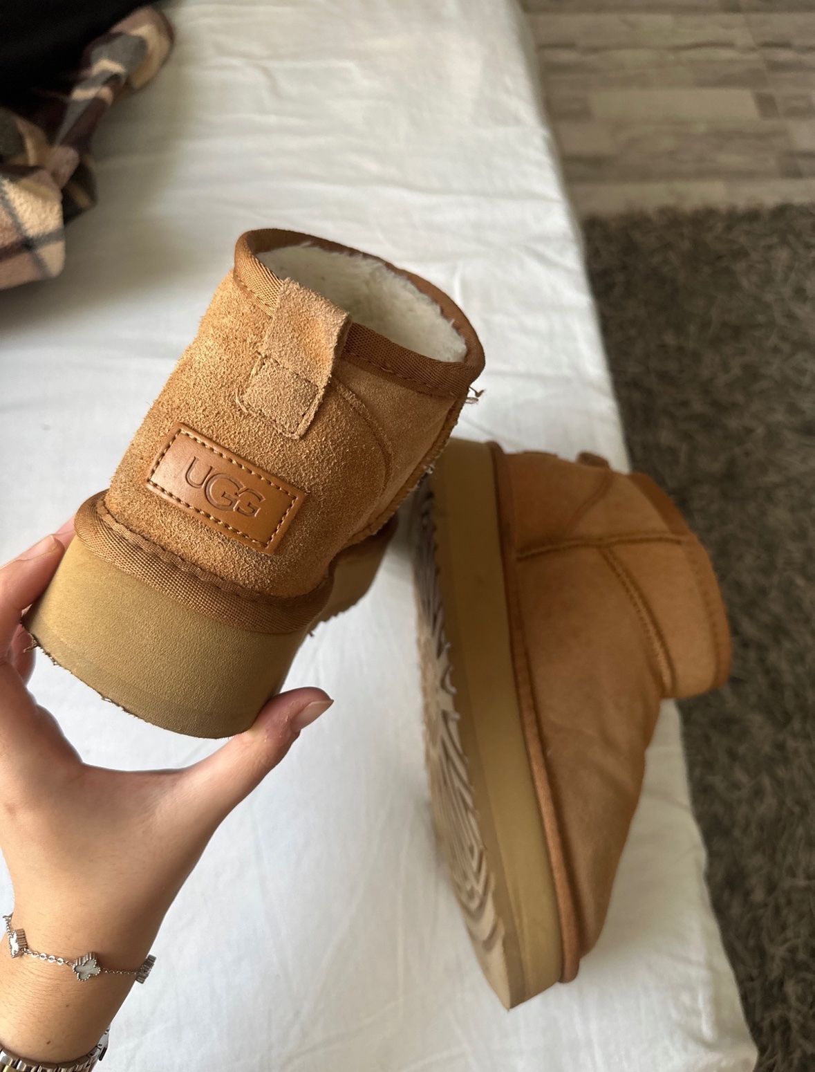 Ugg
