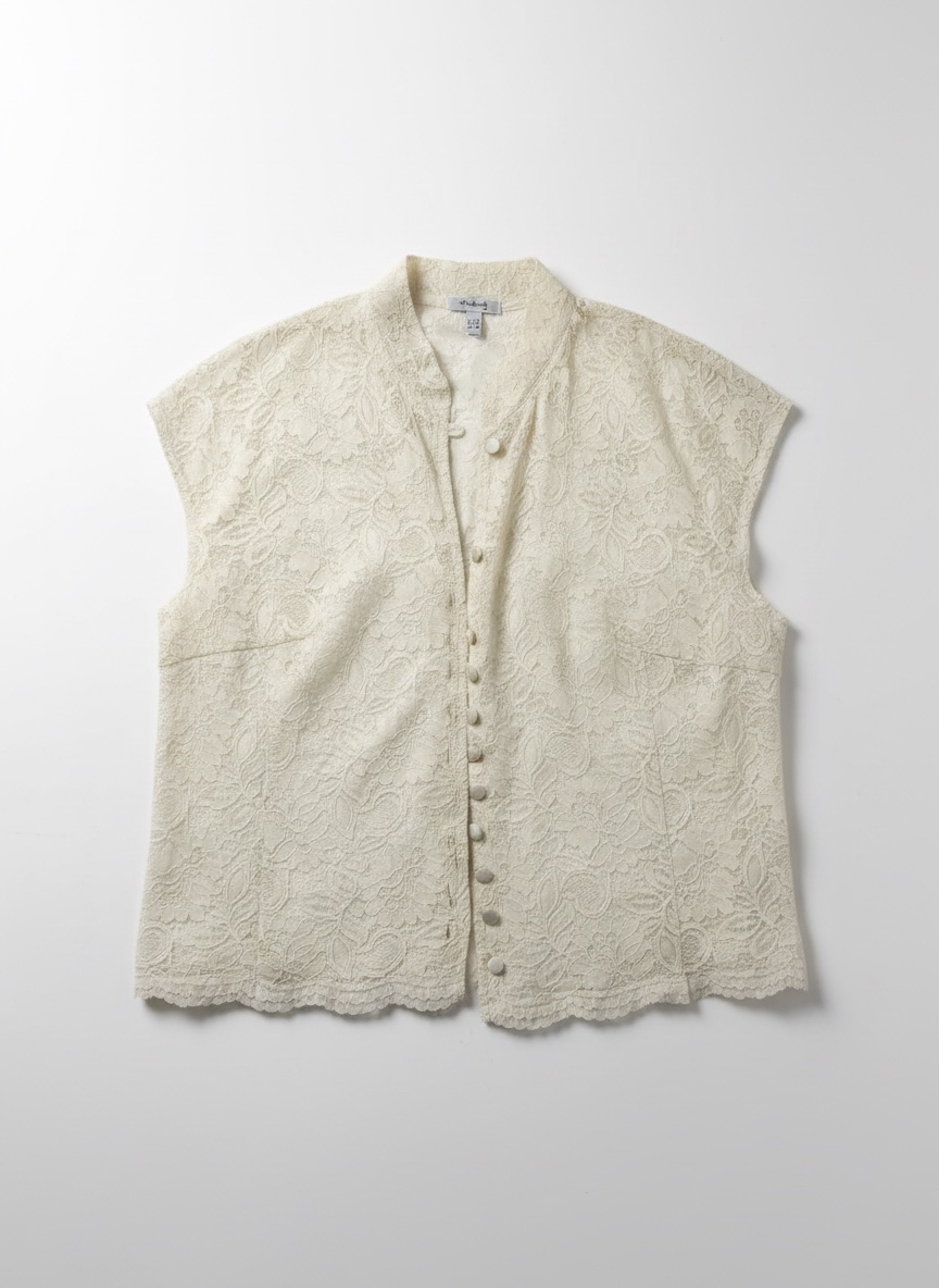 Chemise en crêpe de dentelles 