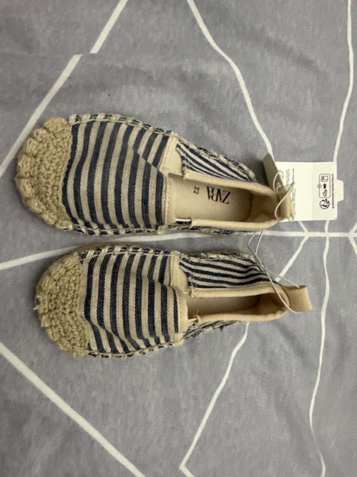 Chausseur bébé pointure 22