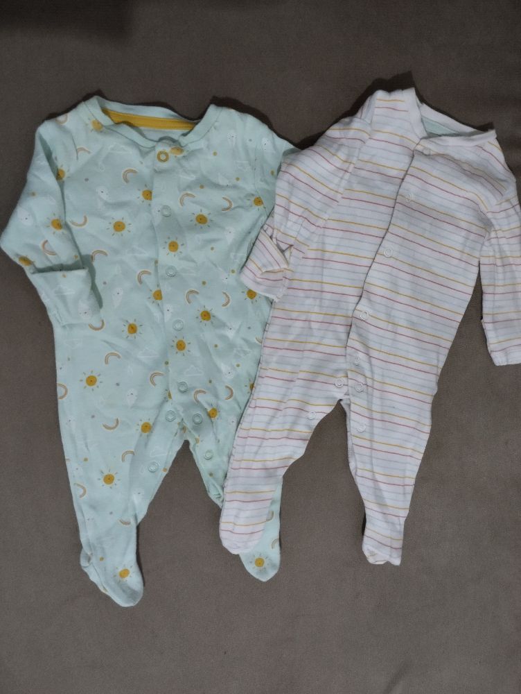 Lot 2 grenouillères bébé 