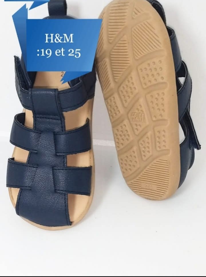 Sandales garçon H&M demi ouverte 