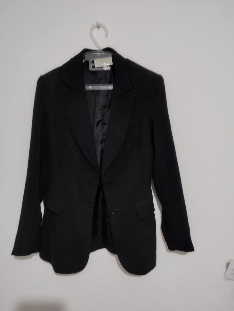 veste noire courte