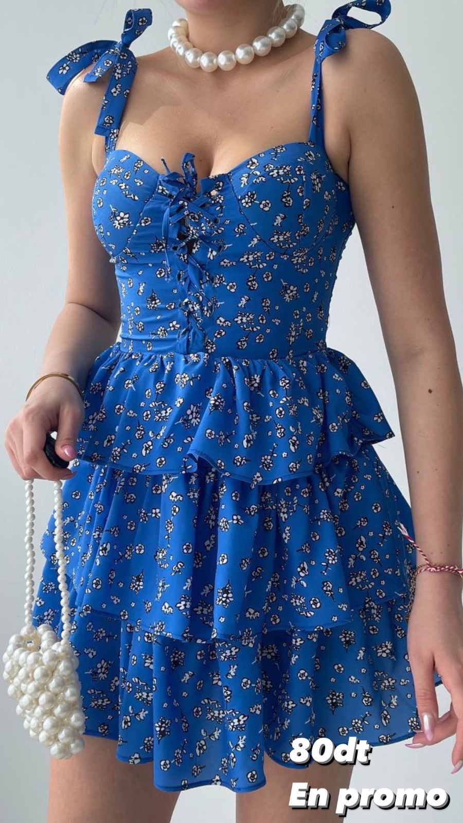 Robe bleu fleurie