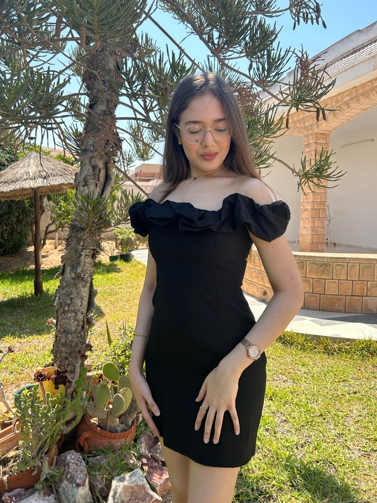 Robe noir courte