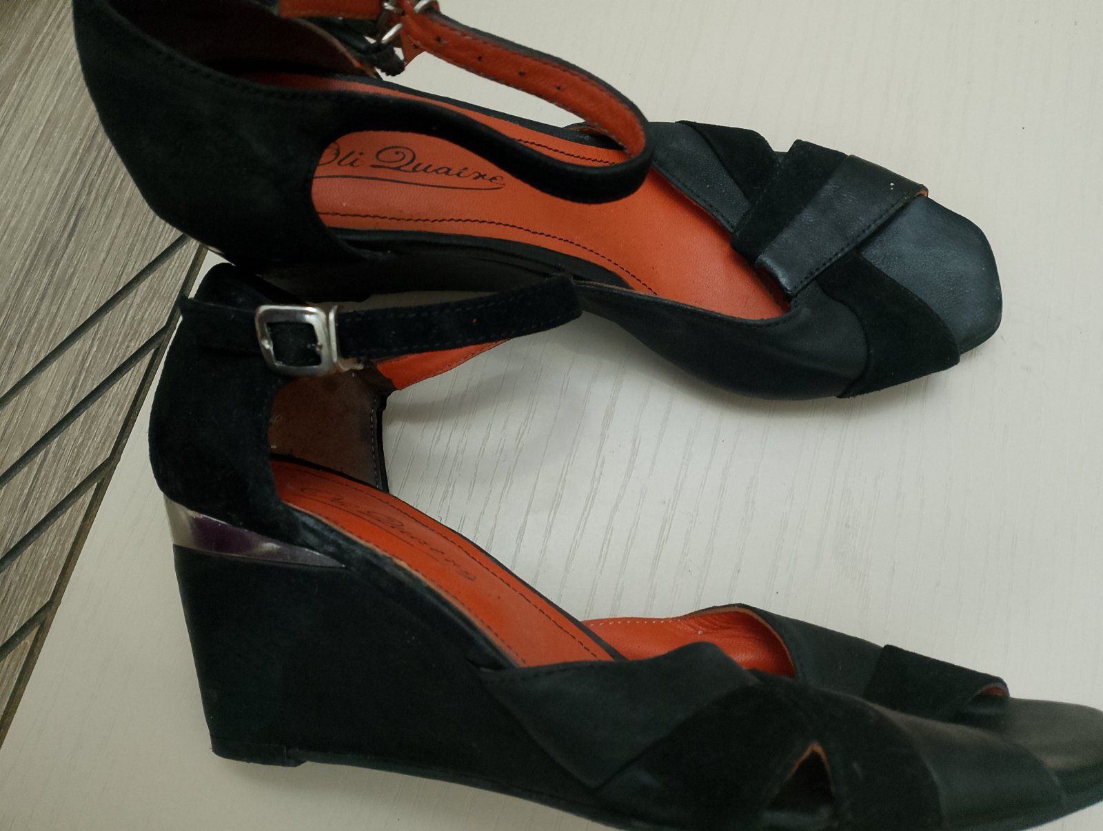 Sandale noire cuir et velour