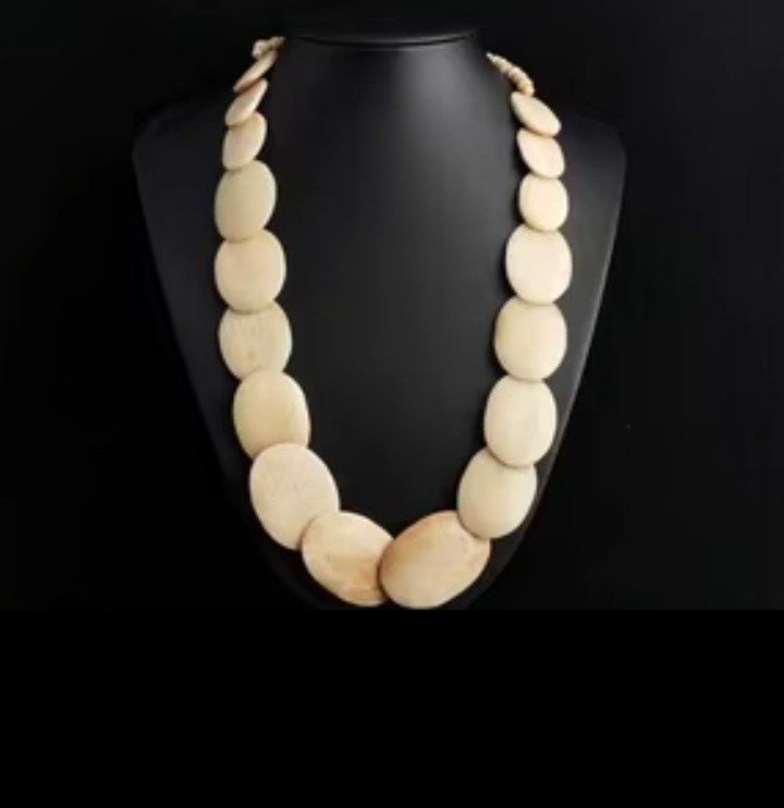 Collier ethnique en os de chameau