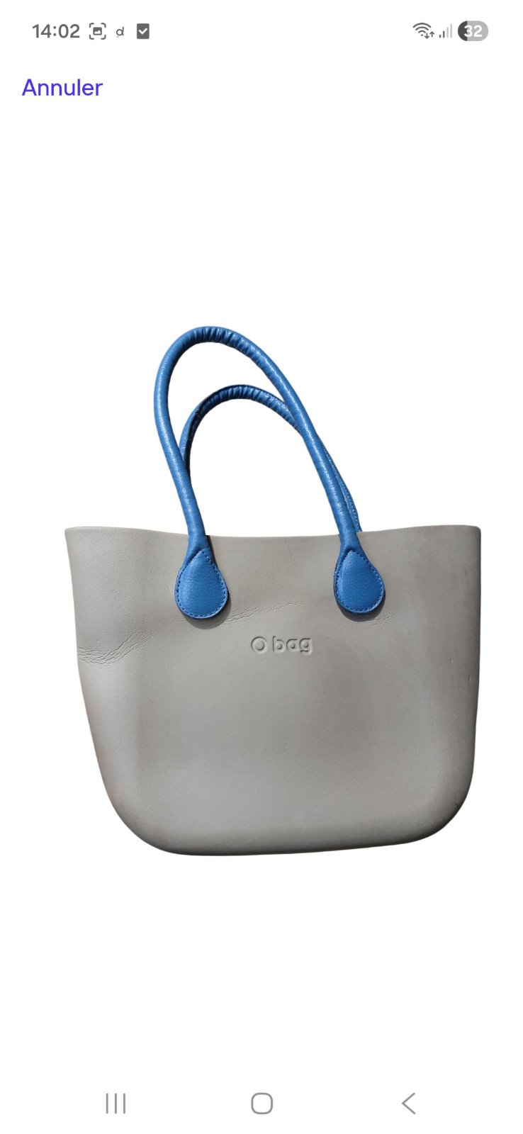 Un sac cabas gris de la marque O bag 