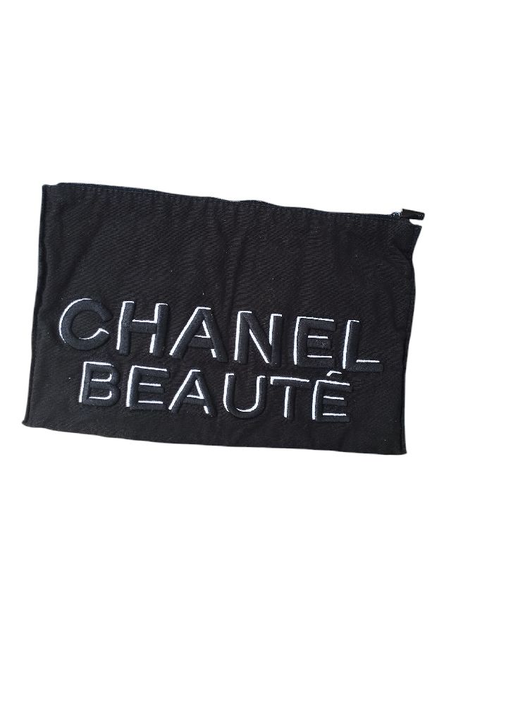 Trousse Chanel beauté en prmo 50 dinars 