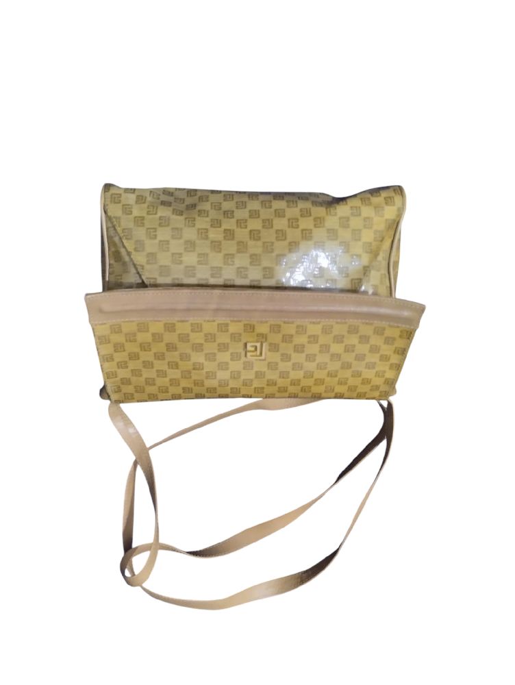 Sac pierre Balmain en promo 30 dinars 