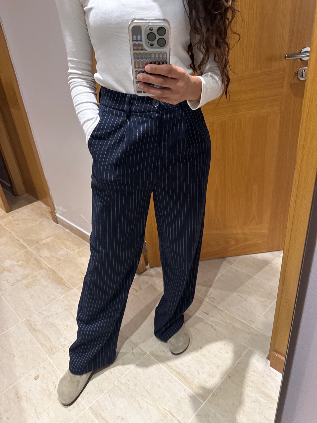 Pontallon bleu raye en boanc de la marque defacto 