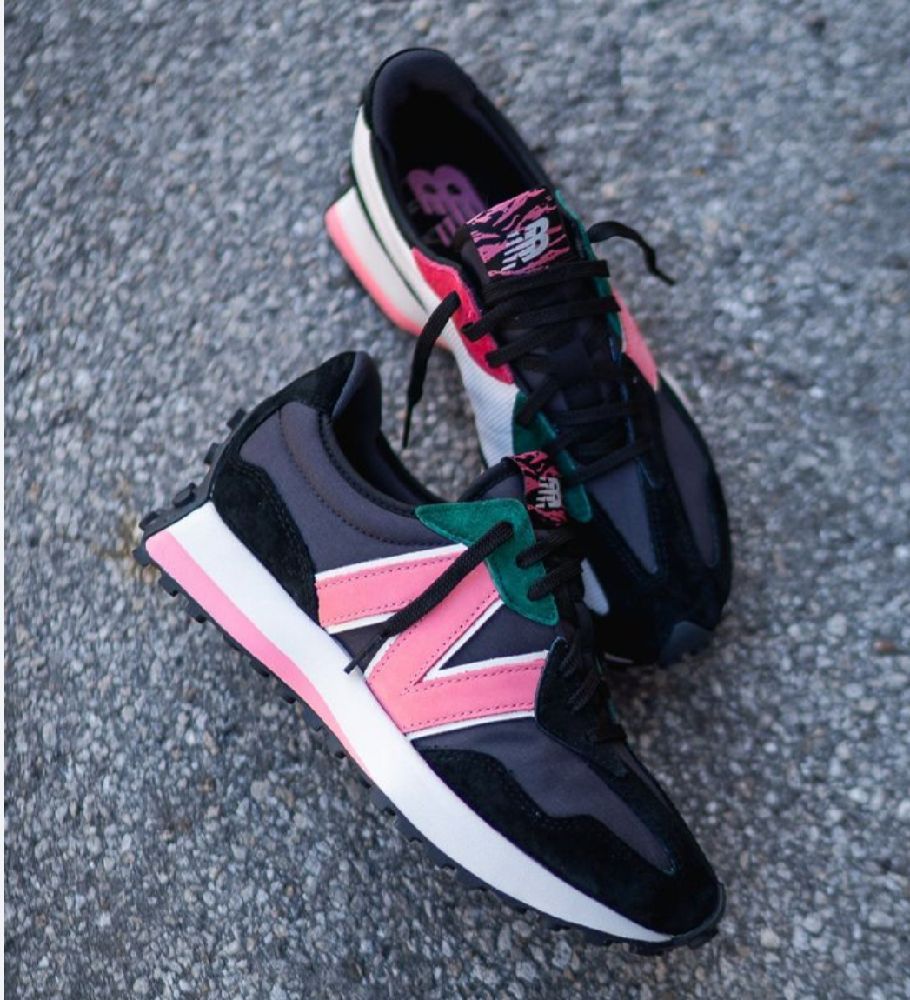 New Balance Authentique comme Neuf 🤍🖤🩷💚