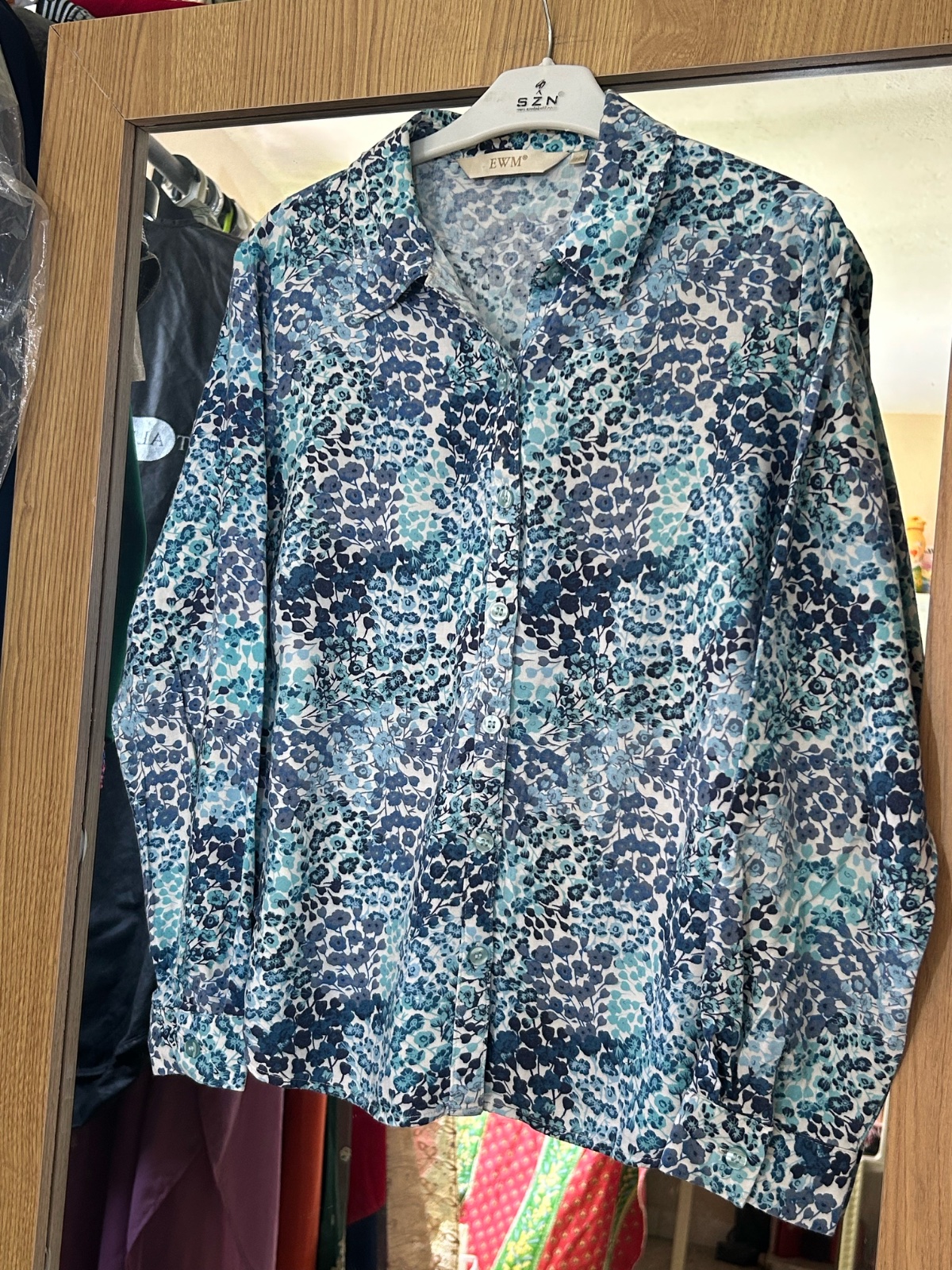 Chemise