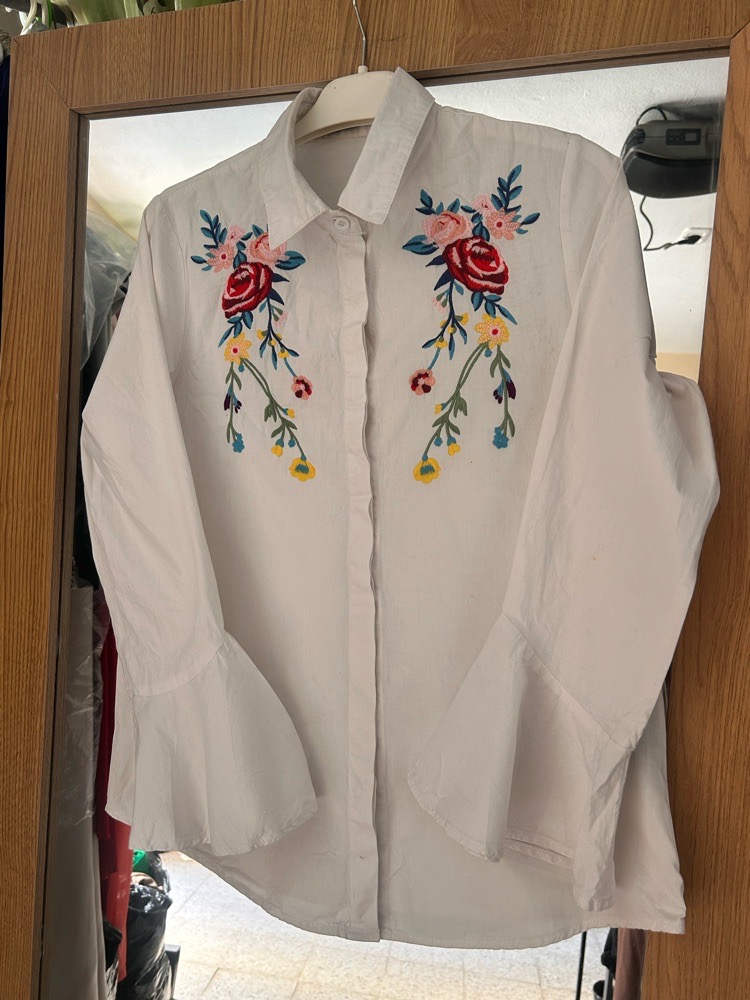 Chemise brodée