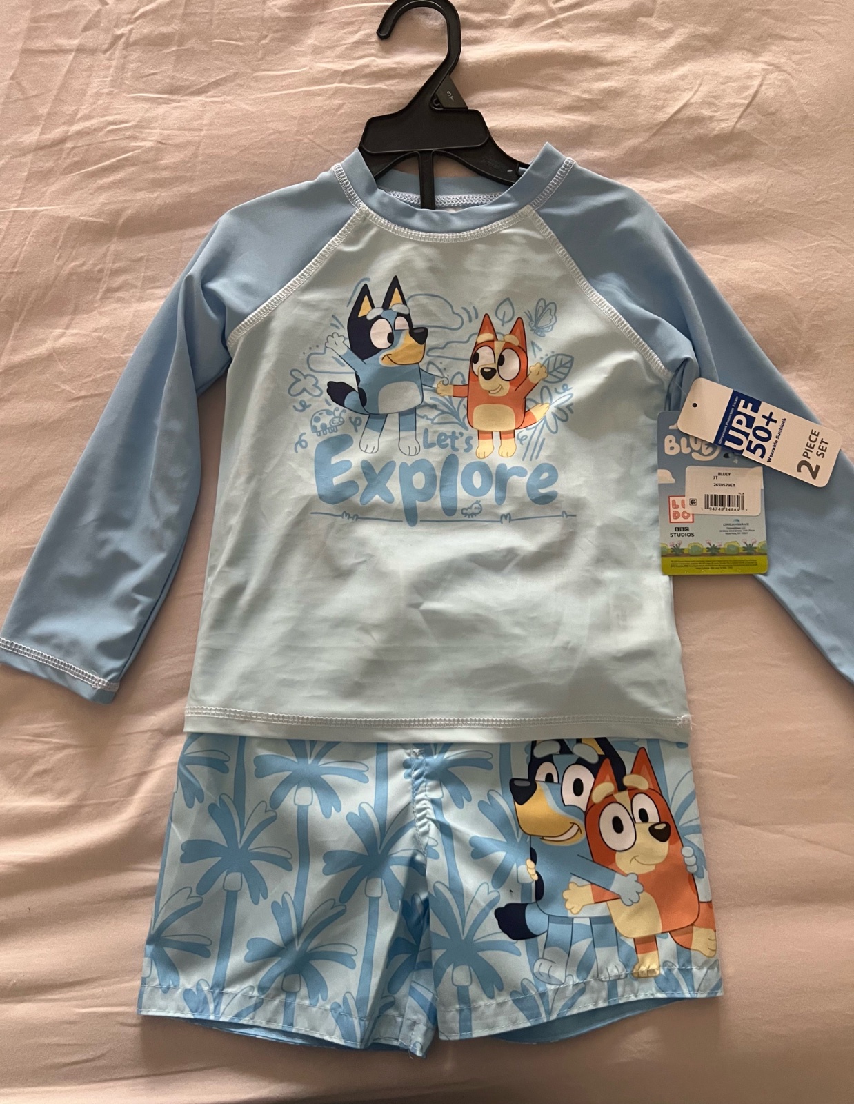Ensemble Maillot bleu ciel (t -shirt + short ) 