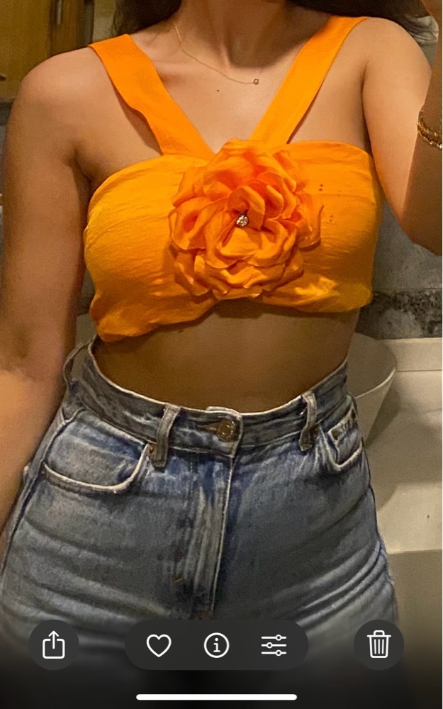 Top avec fleur