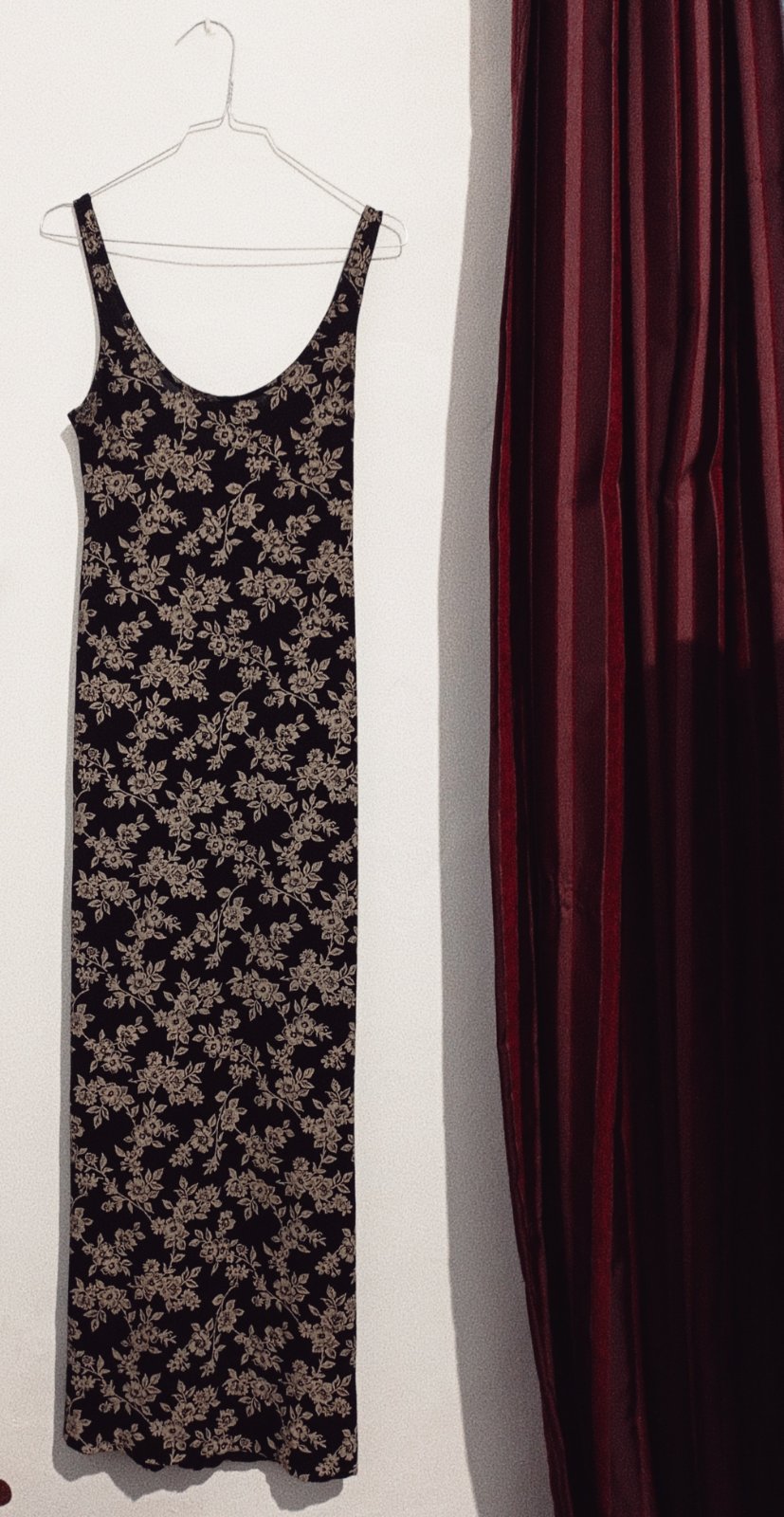 Très belle robe d'été dos nu