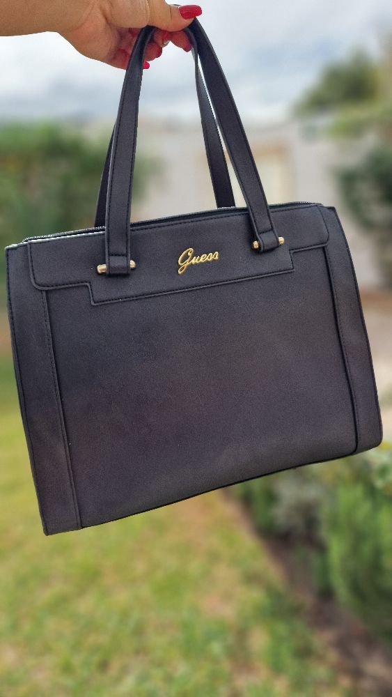 Guess Authentique 