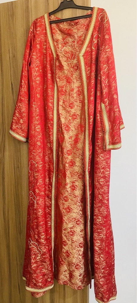 Caftan abaya rouge et doré