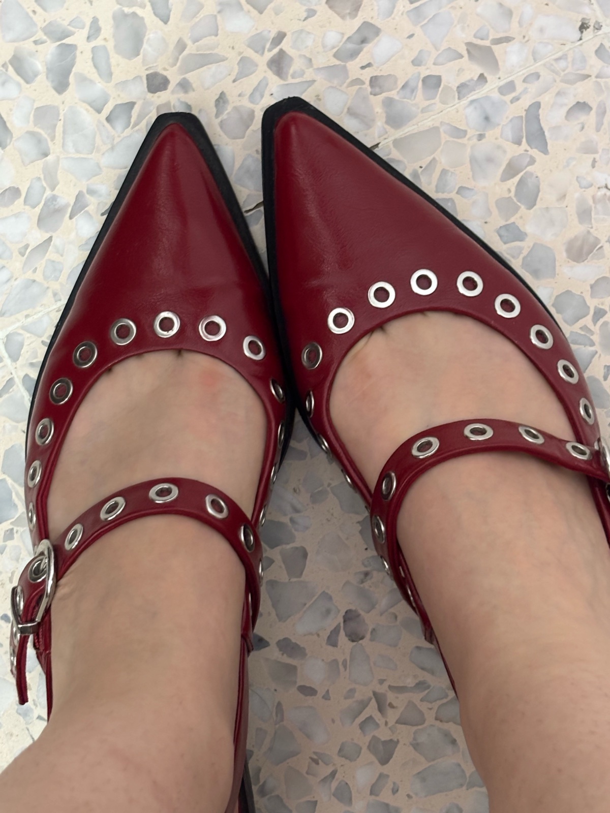 Chaussures a oeillettes