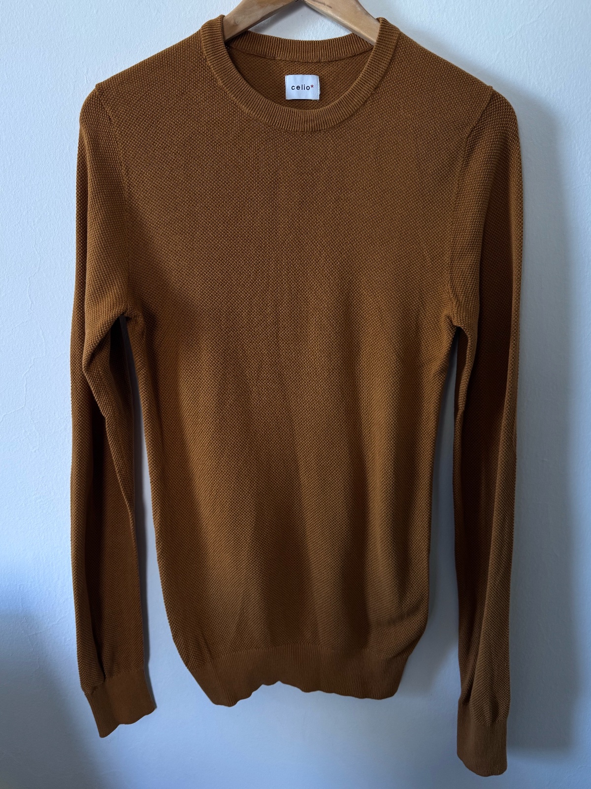 Pull Celio