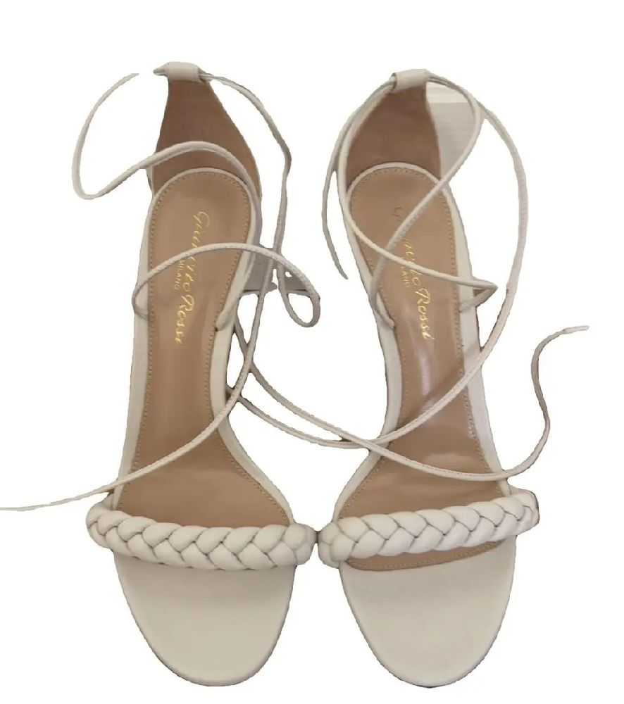 Chaussures a talons blanches 