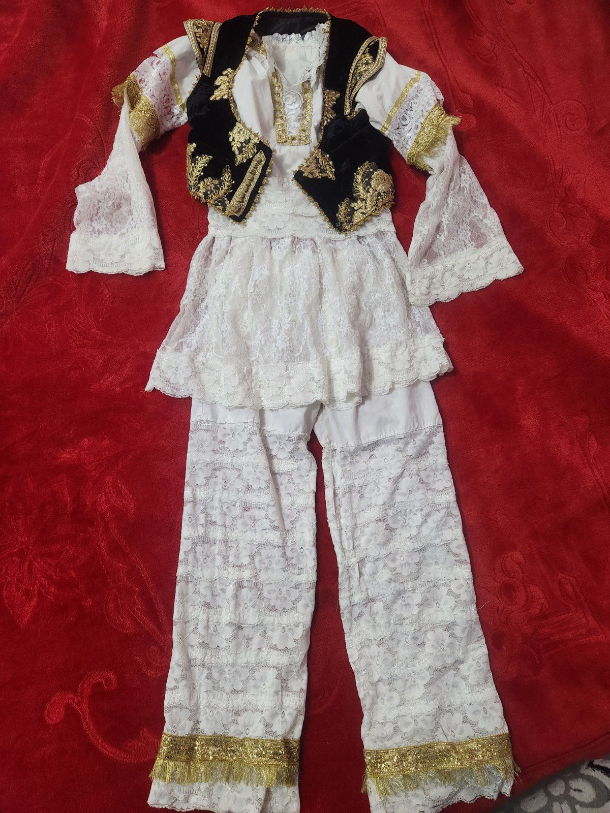 Tenue traditionnelle enfant 