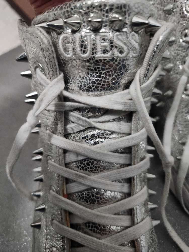 Guess modele louboutin 
