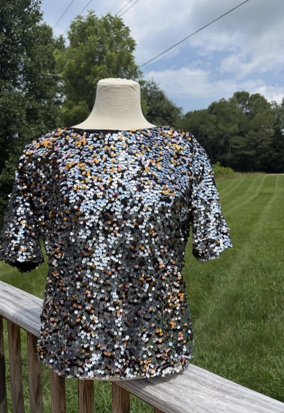 ✨ Top à sequins multicolores – Chic & tendance ✨