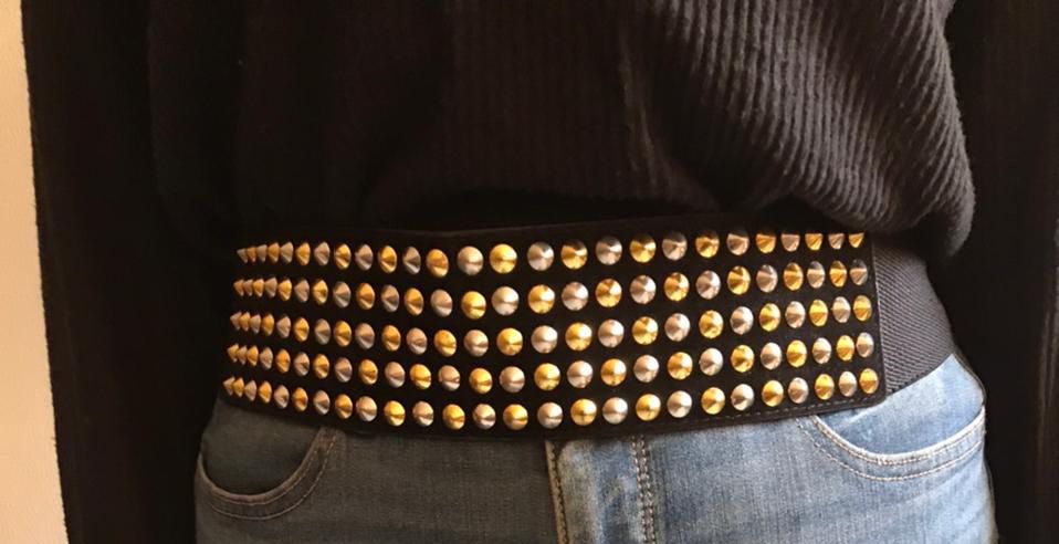 seinture très très propre presc neuf élastiques noir et doré