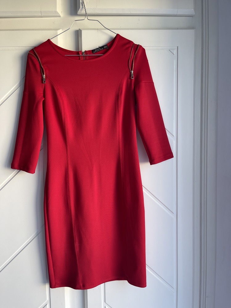 Robe rouge ajusté 