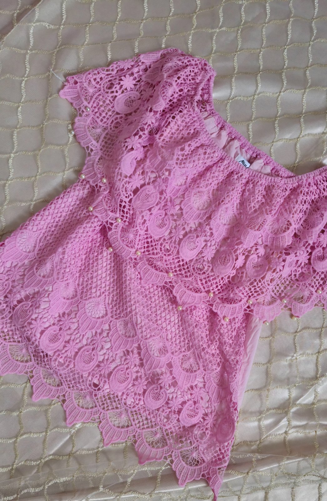 Haut rose en dentelle – style bateau 🎀