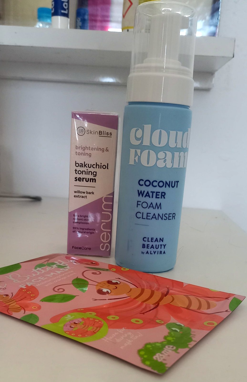 Mousse nettoyant +serum anti âge +masque hydratant