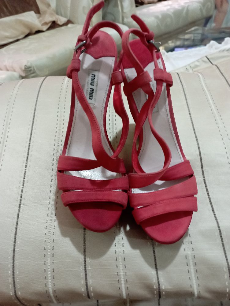 Sandal Miu Miiu 