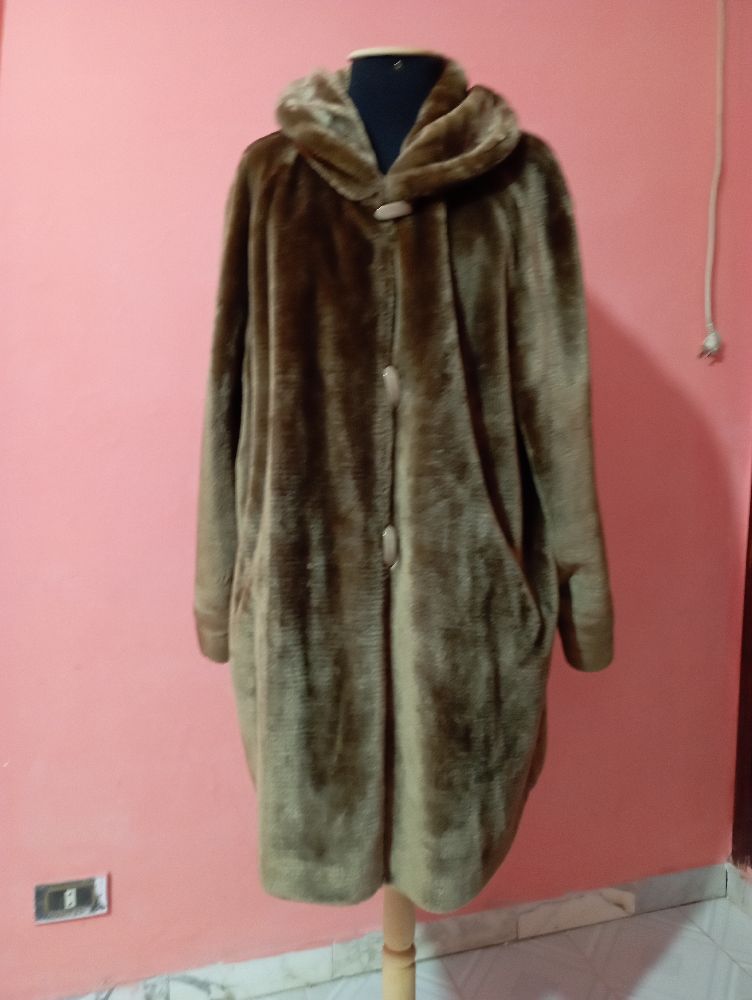 Manteau reversible taille 54   fourrure ecologique