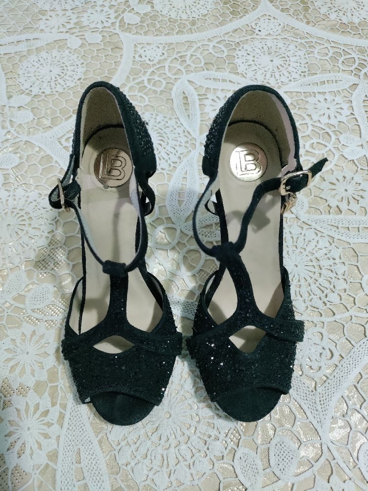 Belle sandales de Laura Biagiotti 