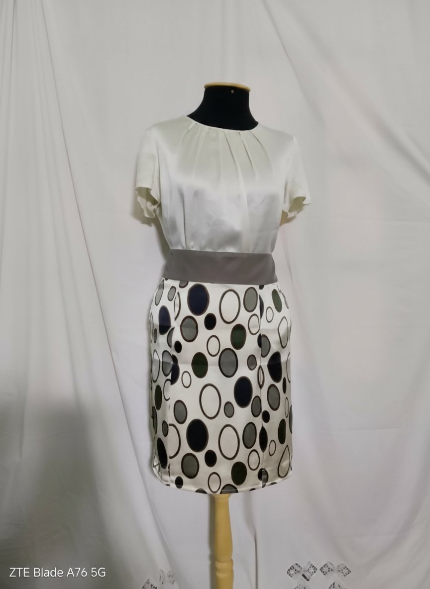 Jupe.et chemise.Max.Mara