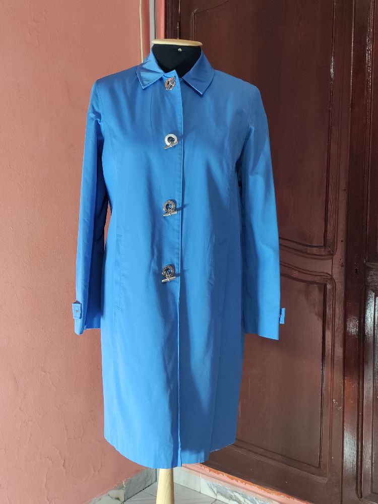 Imperméable jones taille M tour de poitrine 100cm