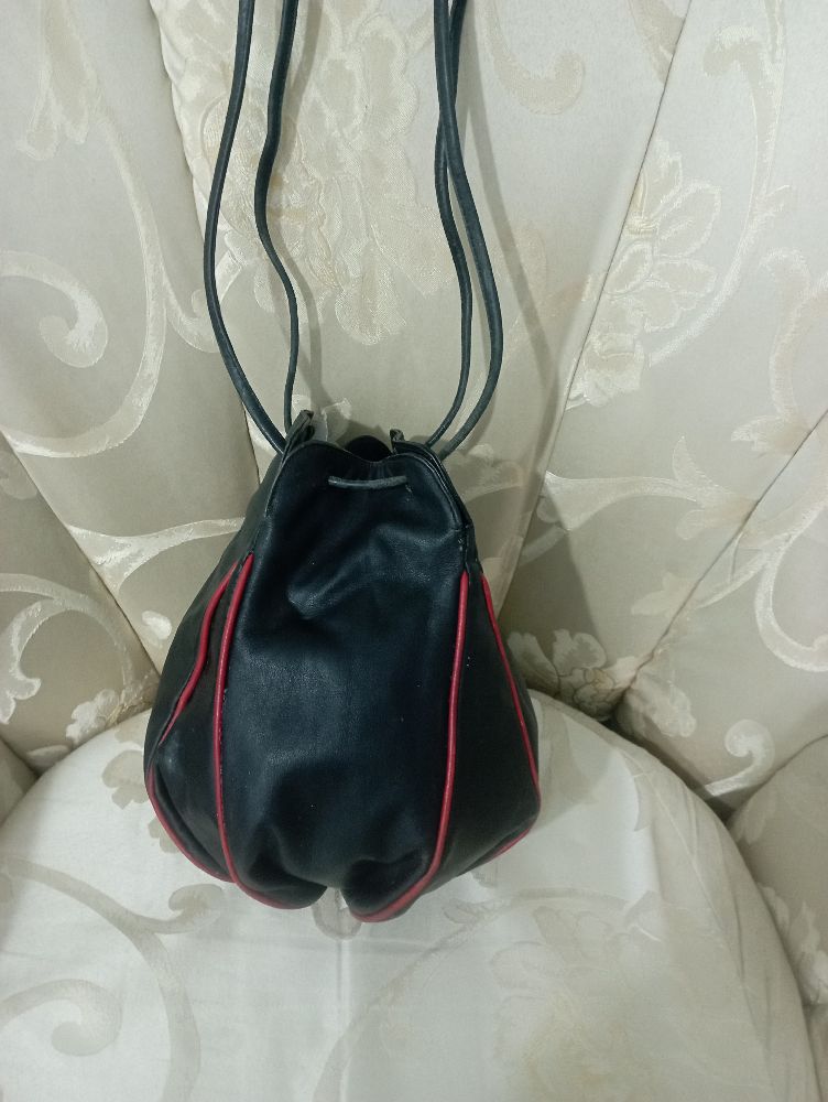 Sac a bandoulière de cuir veritable