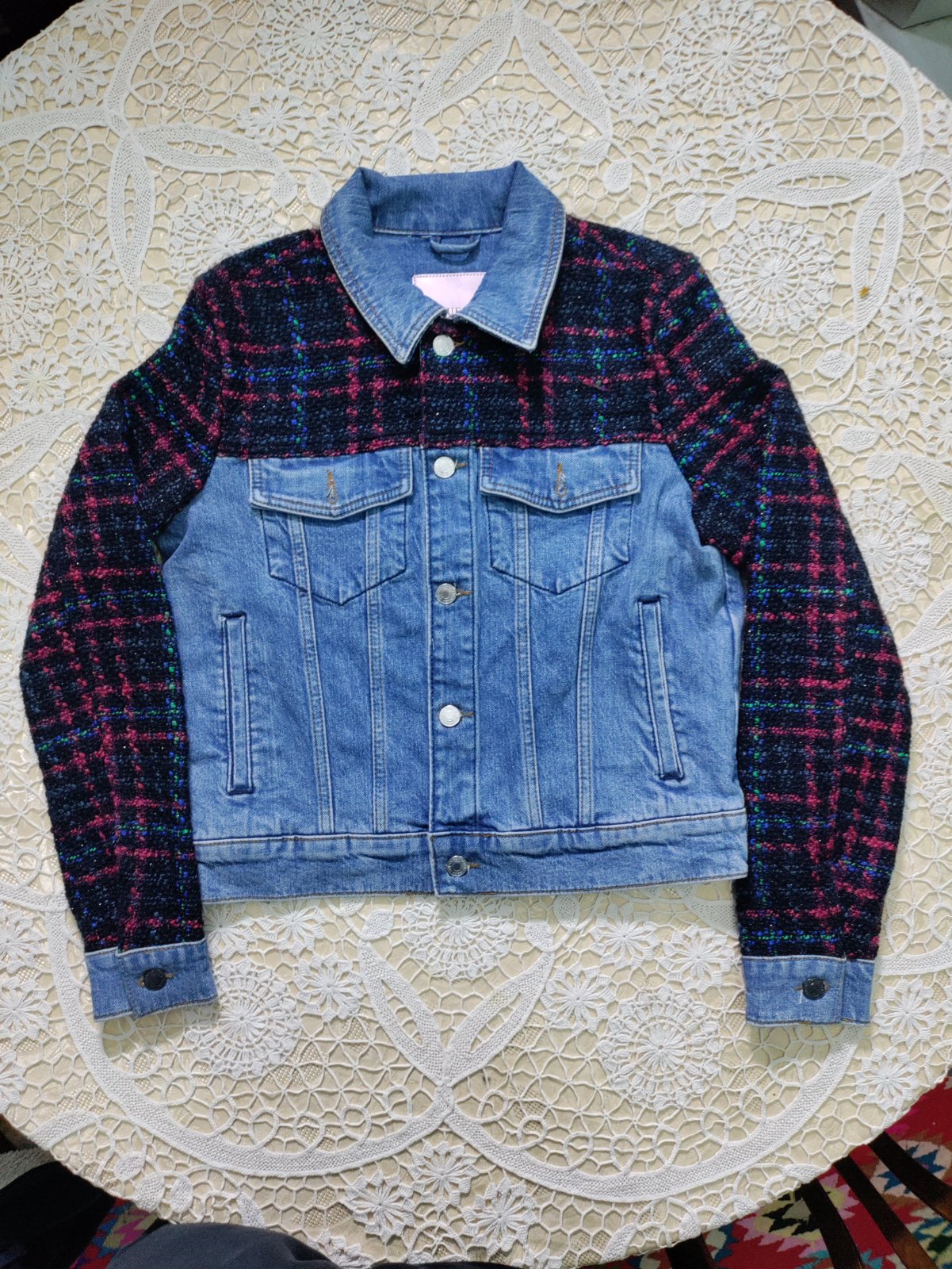 Veste jans 100% coton de Guess taille M tour de poitrine 96Cm