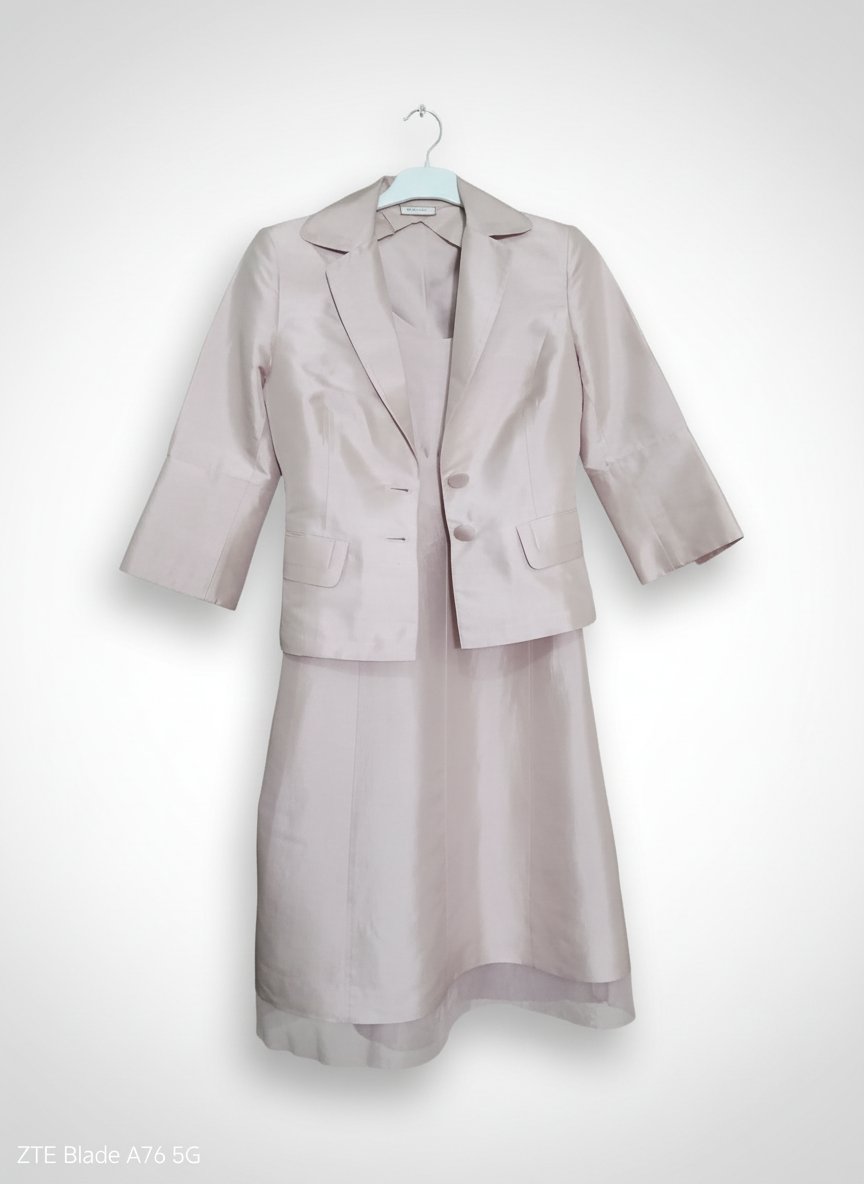 Ensemble robe et veste.en.soie.100%