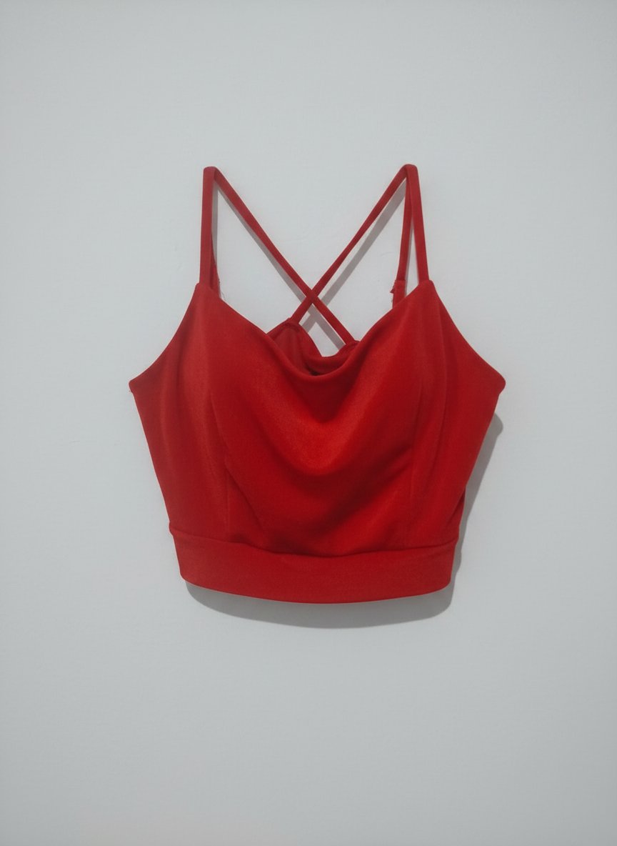 Top croisé, couleur rouge taille M, Wet seal 
