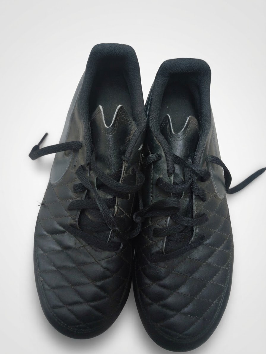Je vends ce collier crampons sport pointure Eur 40 